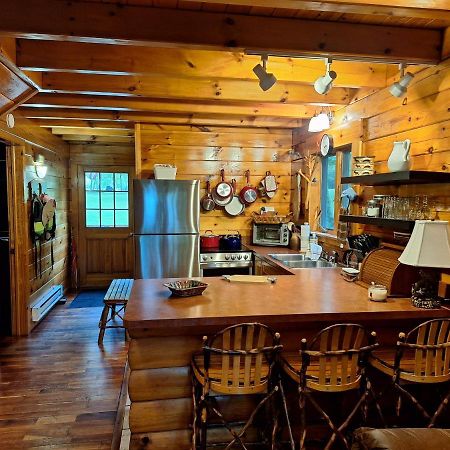Neshannock Creekside Log Cabin Volant Bagian luar foto