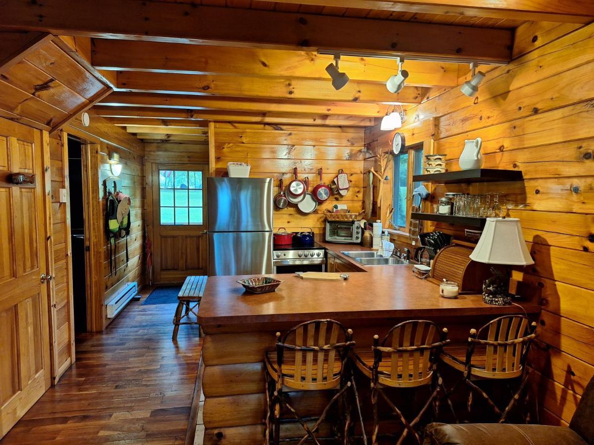 Neshannock Creekside Log Cabin Volant Bagian luar foto