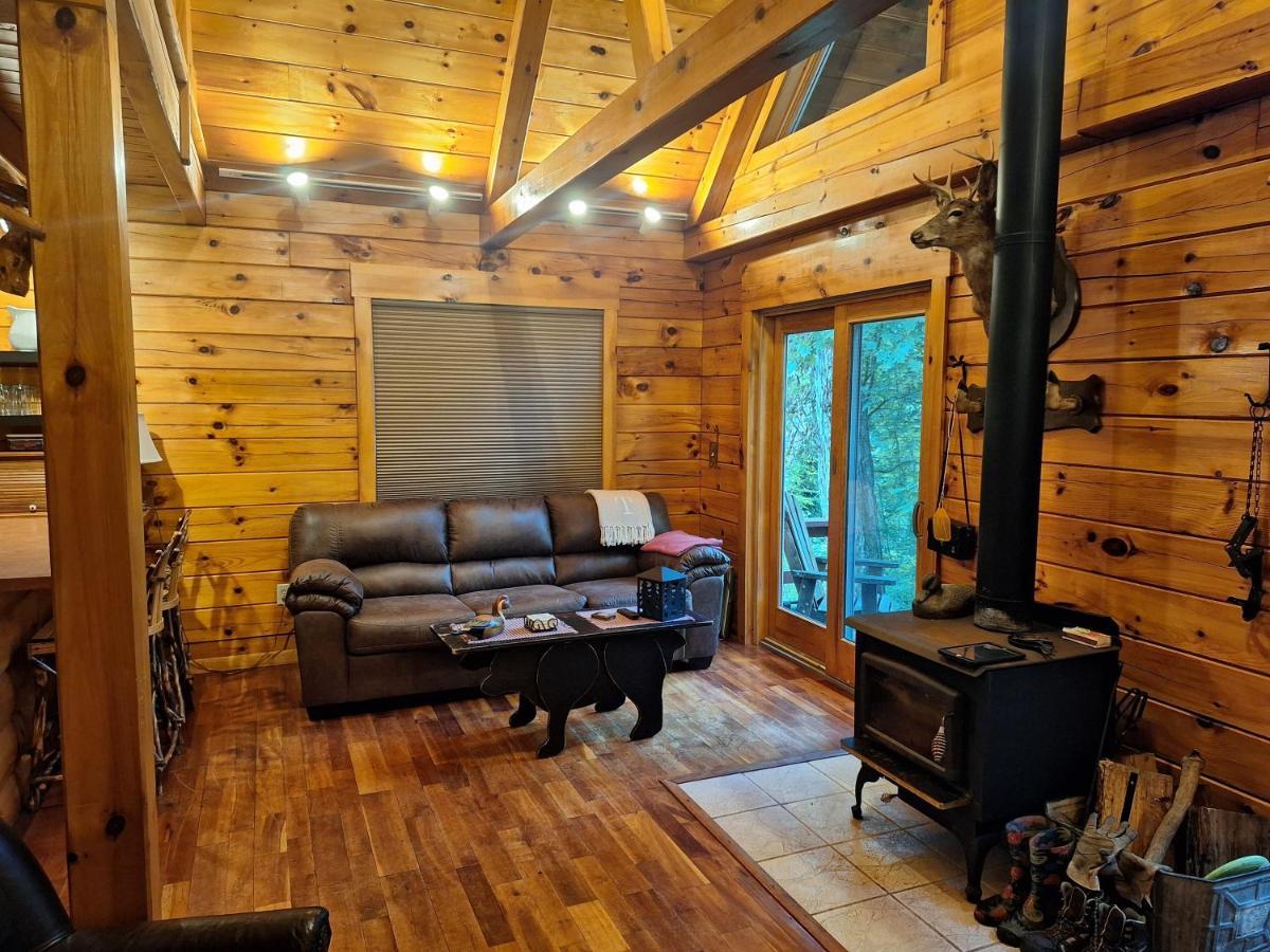 Neshannock Creekside Log Cabin Volant Bagian luar foto