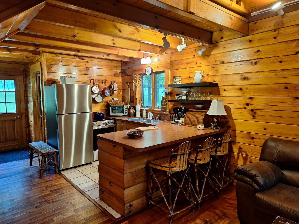 Neshannock Creekside Log Cabin Volant Bagian luar foto